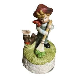 VTG Flambro Music Box Figure German Boy & Little Bird Lullaby COLLECTORS CHOICE